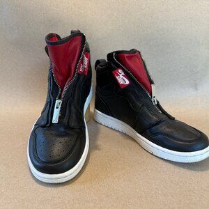 Nike Air Jordan Woman's Air Jordan 1 Retro High Zip Black Size 8.5